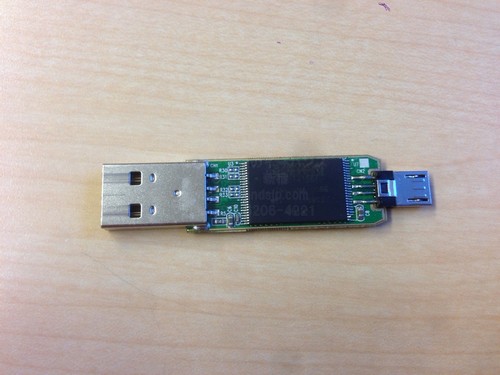 USBメモリ基板補修後